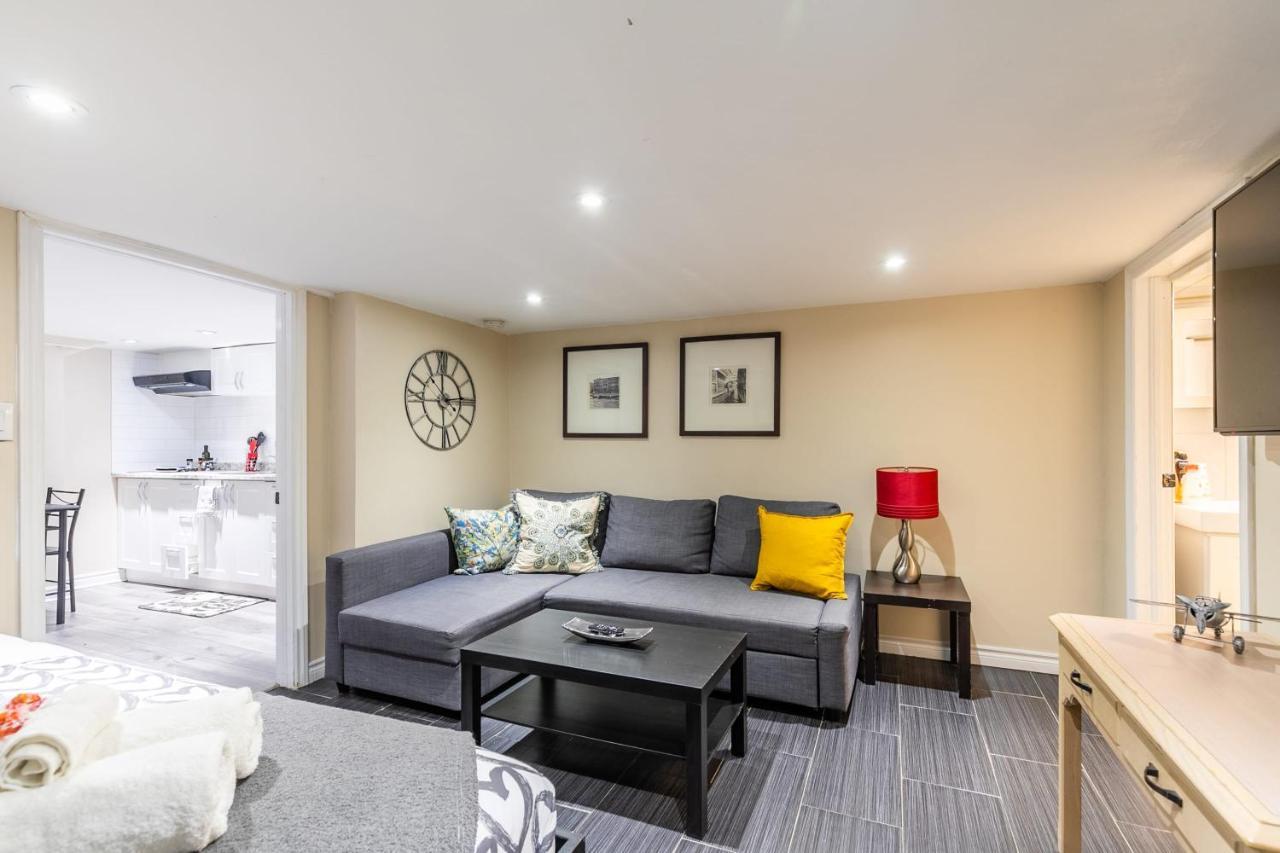 Newly Renovated - Cozy 1Br Apt With Netflix - Prime Location Toronto Eksteriør bilde